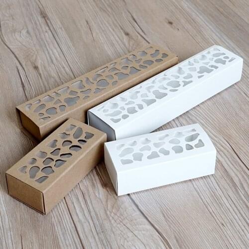 50pcs brown Hollow Macarons Box Cookie Package Baking Small Cake Box for Chocolate Muffin Biscuits Luxury Wedding Party Decor