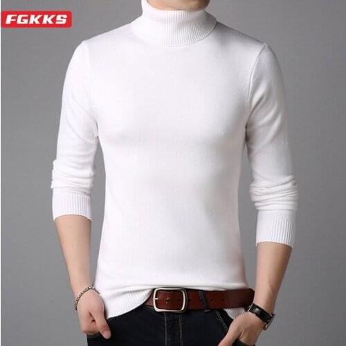 FGKKS V-neck Sweaters