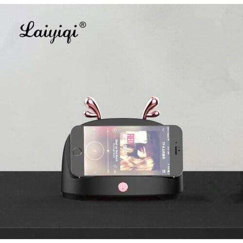 Laiyiqi Cute Cartoon Deer Shape Wireless Speakers 2021 Kids Gift Induction Wireless Mini Subwoofers Stand Holder phone support
