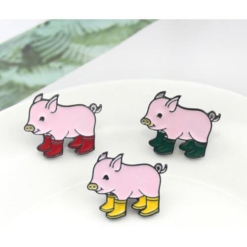 Cute Pig Brooch 3 Color Pig Collection Leather Boots Enamel Pin Knit Backpack Badge Personality Accessories For Children Gifts