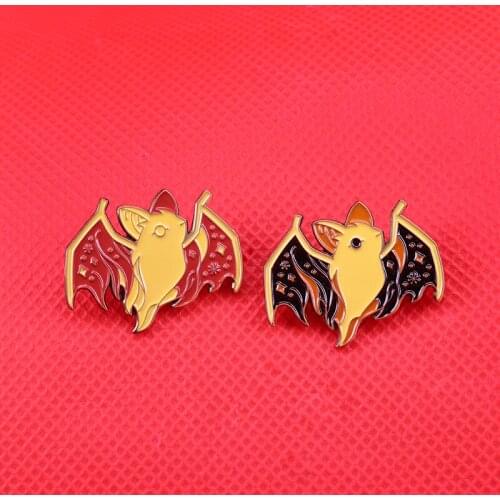 Spooky bats brooch cute Goth Halloween decor