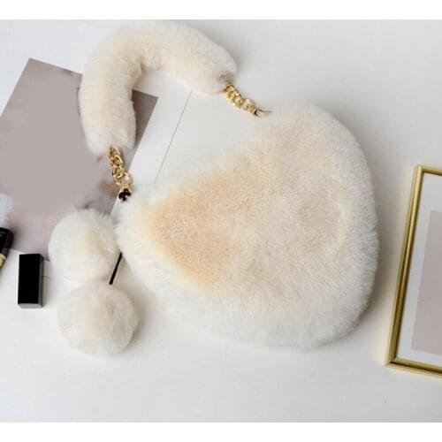 Faux Fur Winter Women Handbags Cute Plush Ladies Heart Shaped Shoulder Bag Adorable Female Clutch Purse Love Handbags Messenger