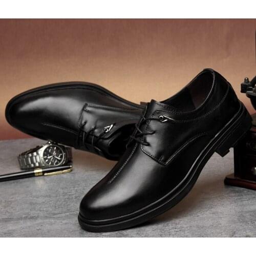 Mens Boots Casual Mens Casual Shoes Hot Sale Mens Sneakers Fashion Leather For Men Flat Male Shoe Leisure Black Man