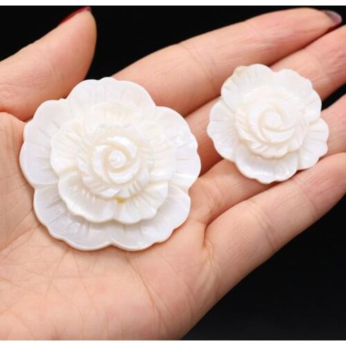 1pcs Natural Shell Pendant Mother of Pearl Charms Pendants Flower Shape For DIY Jewelry Making Necklace Jewelry Gift