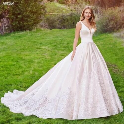 Newest Wedding Dress Lace A-Line Sleeveless V-Neck Neckline Chapel Train Vestidos De Novia Plus Size Bride Gown