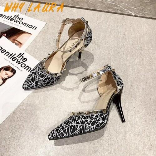 New one-line button lady cute and sweet button heels lady casual black leather heels office fairy style single shoes