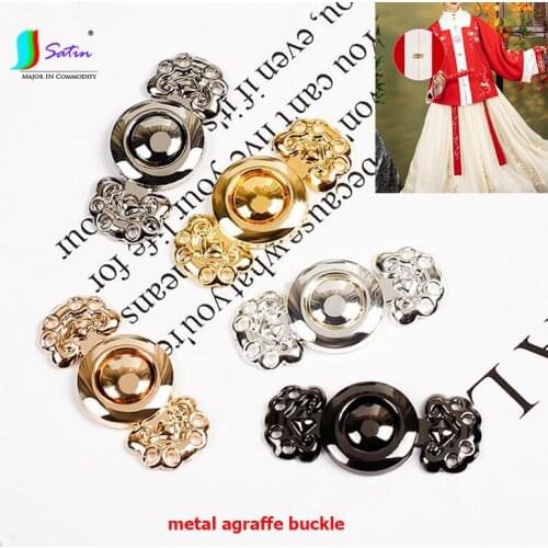 Shawl Cheongsam China Style Clothes Coat Skirt Sew Gold Silver Gun Black Metal Flower Shape Agraffe Buckle Button