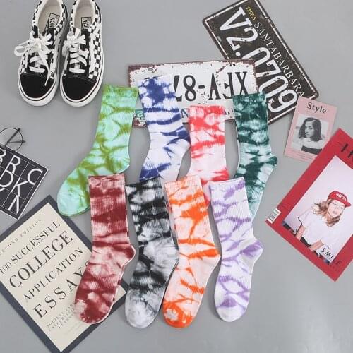 Newfashion couple socks for men and women, cotton colorful vortex tie-dye Harajuku hip-hop skateboard funny happy weed tubesocks