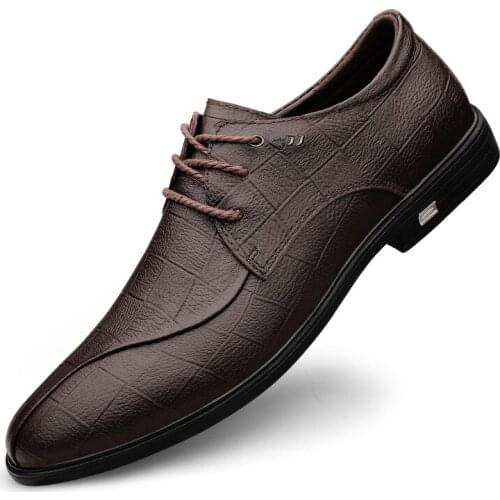 British Style Retro Carved Formal Shoes Brand Business Luxury Brand Leather Men Oxford Shoes Evening Dress Elegant Shoes for Men