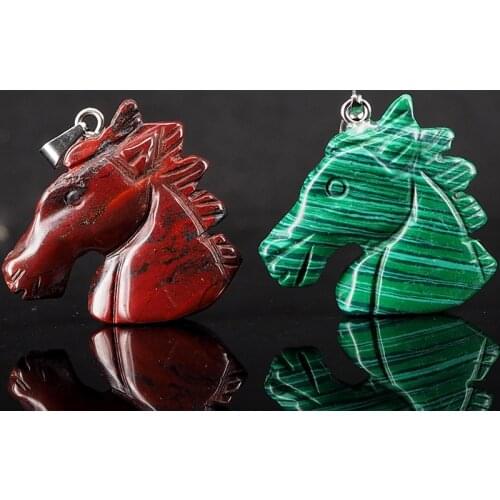 High Quality Carved Animals Pendants 6PCS Crystal Semi-precious Stone Pendant Horse Head Necklace Pendants Jewelry Pendulum
