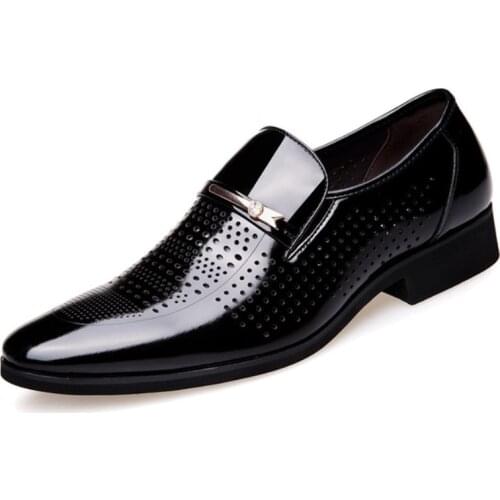 Brightly Men Formal Business Shoes Patent Leather Retro Oxford Pointed Toe Holes Sandals Fashion Dress Footwear