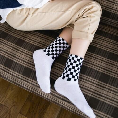 Fashion Check Socks Korea Harajuku Street Fashion Women Skateboard Socks Hip Hop Geometric Checkerboard Hip Hop Socks for Girls