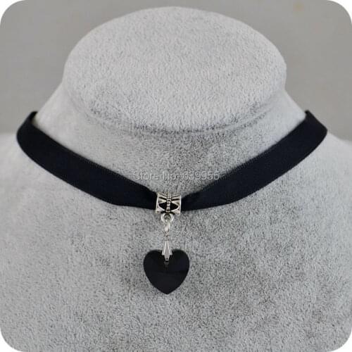 Trendy HOT Elegant velvet ribbon Choker Necklace Black Heart pendant necklace Women Girls Fashion Jewelry