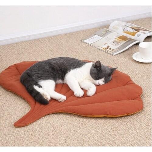 Creative Leaf Cat Mats for Sleeping Pet Sleeping Mats Dog Mats Autumn and Winter Models Bite Resistant Cat Cage Mats Cat Bed