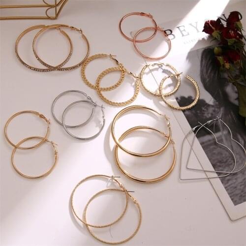 Exaggerate Big Hoop Earrings for Women Gold Silver Color Circle Punk Ear Clip Simple Round Loop Earrings Fashion Jewelry 2020