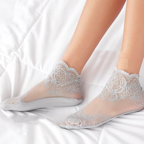 Womens Lace Ankle Socks Soft Breathable Elastic Women Invisible Sock Kawaii Antiskid Sexy Mesh Perspective Female Sox 5pairs