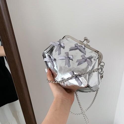 Chic Silver Cute Lady Party Clutch Bowknot Decoration Casual Women Purses and Handbags Wedding Chain Shoudler Bag Designer 2021