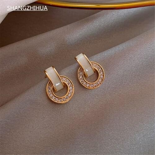 2021 new classic simple circle small earrings South Korea fashion women light luxury jewelry students personalize Stud earrings