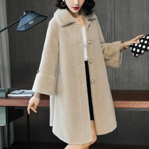 2020 New Winter Women Luxury Genuine Wool Fur Real Fur Overcoats Korean Thick Warm Fur Pearl Button Medium Length Coats H243