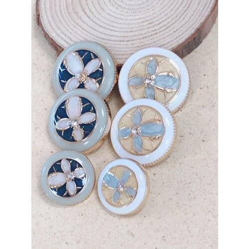 10PCS gold Rhinestone Crytal hollow diameter gold buttons, clothing accessories, shirt, coat buttons Sewing Craft Lots