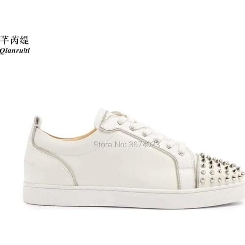 Qianruiti Party Shoes Men Spike Sneakers Low Top Flat Shoes Rivets Round Toe Casual Shoes Male Trainers White Black