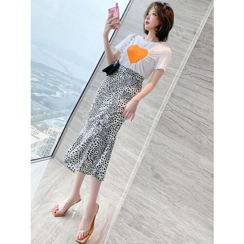 Top Quality Contrast love comfort crew neck T Compassionate+High waist fishtail skirt suit for women