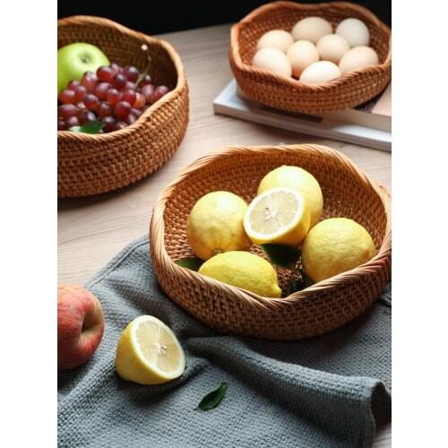 People Handmade Vietnam Rattan Picnic Basket, Hand Woven Fruit and Vegetable Snack Storage Basket, Round Bread Storage Box