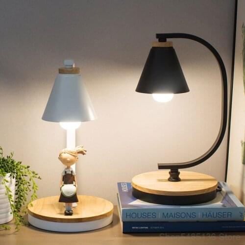Nordic Iron Wood Bird Table Lamp Living Room Study Reading Bedroom Bedside Lighting Modern LED Desk Lamp Indoor Led Stand Lights