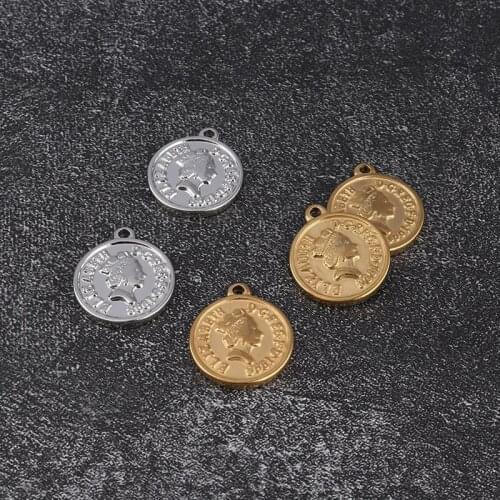 5pcs/lot Stainless Steel Gold Queen Charms Pendants For DIY Necklace Jewelry Making Findings Handicraft Accessories