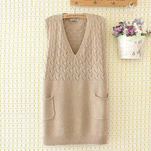 Plus size V neck pockets women loose sweater vests 2021 new winter casual ladies wool knitted pullovers vest female tops