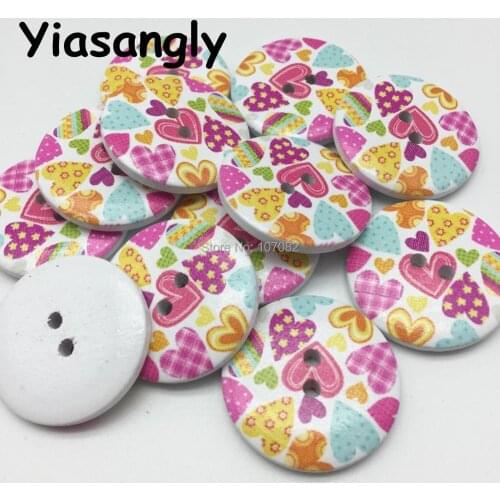 300pcs 30mm Large Wood Buttons Heart Patterns Sewing Button Embellishments Cardmaking Scrapbook Crafts