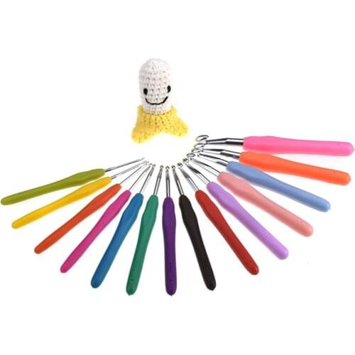 1Pc Multicolor DIY Knitting Needle Soft Grip With Ergonomic Handle Crochet Hook Soft Silicone Handle Yarn Weave DIY Craft Tools