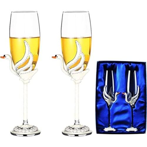 2pcs 200ml Wedding Champagne Flutes Glass Creative White Swan Enamel Crystal Toasting Wine Glass Goblet Party Decor Cup Gift Box