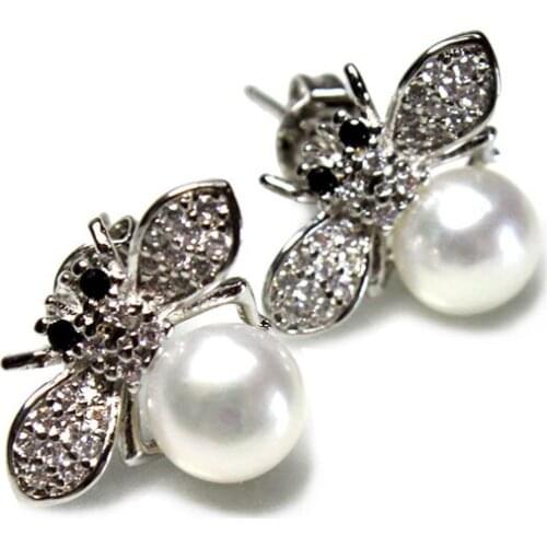 Natural White Pink Purple Freshwater Pearl Earrings Insects Bees Shape Plated Gold Inlaid Rhinestone Fashion Jewelry for Women