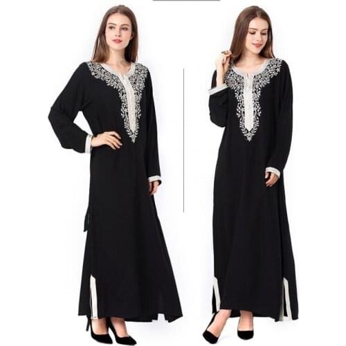 2021 Dubai Middle East Hot Style Round Neck Long Sleeve Worship Ramadan Dress Muslim Embroidered Lace Dress Dress Women