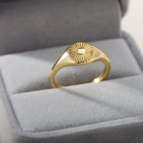 Stainless Steel Round Sun Rings for Women Vintage Braided Round Sun Ring Stacking Band Jewelry Statement Wedding Ring Whosale