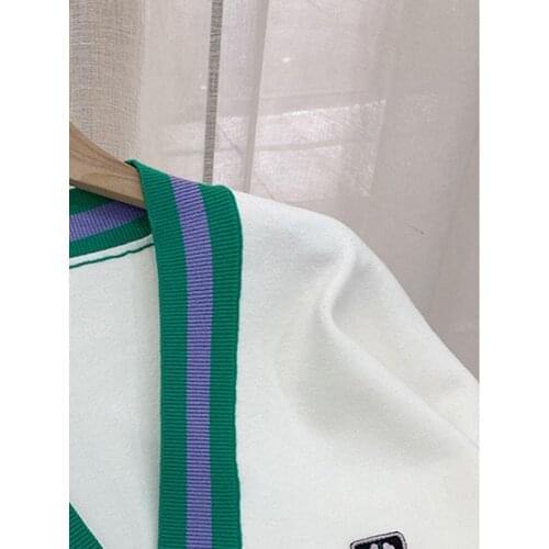 2021 Spring / Summer V-neck Loose College Style Badge Embroidery Contrast Color Knitted Cardigan Womens Outer Sweater Jacket