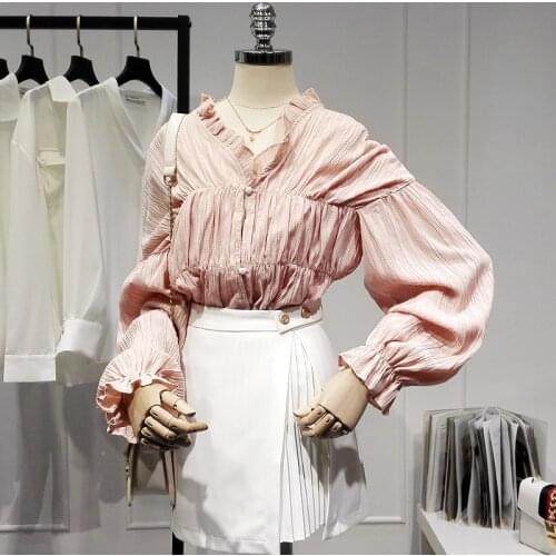 Vintage Chiffon Pleated Women Blouse Summer New 2021 Ruffles V-Neck Loose Batwing Sleeved Elegant Office Lady Pulls Outwear Tops