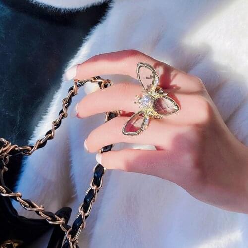Korean New Design Hot Sale Fashion Jewelry Luxury Luxurious Copper Inlaid Zircon Ring Glass Bee Cocktail Opening Ring for women