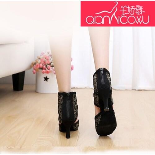 Woman Net flash Sexy Latin Dance Shoes Female Adult Summer Outdoor Friendship Square Dance Sandal High Heel Soft Bottom 6181