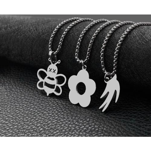 Retro flower bee hip hop necklace men and women flame men and women wild pendant