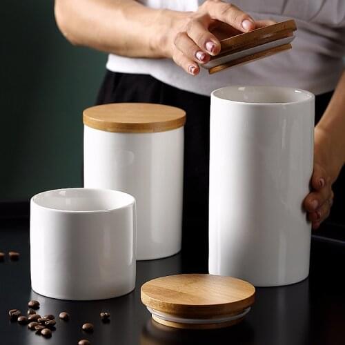 European Kitchen Ceramic Sealed Pot Coffee Milk Powder Food Storage Jar White Storage Bottle with Wooden Lid Home Decoration New