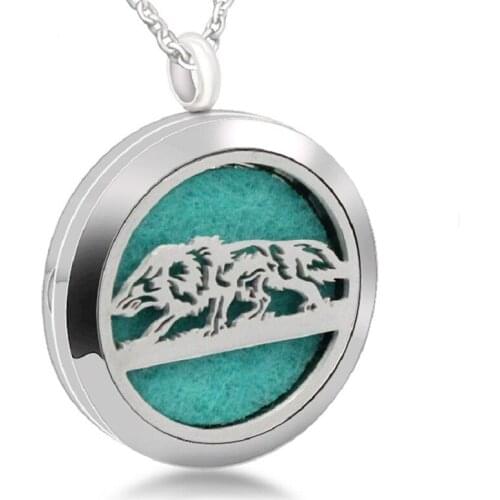 5PCS Wolf Magnetic Perfume Lockets 30mm Aromatherapy Locket Pendant Essential Oil Diffuser Locket Necklace Jewelry