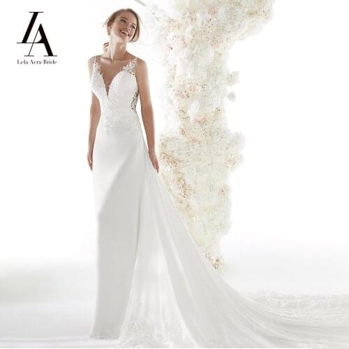 LelaAcra Appliques Wedding Dress 2021 V-neck Sleeveless Backless A-Line Court Train Princess Bridal Gown NZ220 Vestido De Noiva