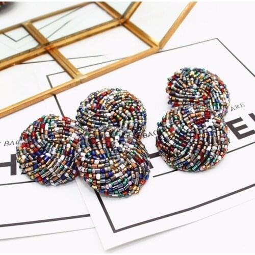 High Quality Fashion Color Imported Millet Beads Hand-sewn Button Coat Windbreaker Knitted Jacket Decoration Hand-buttoned