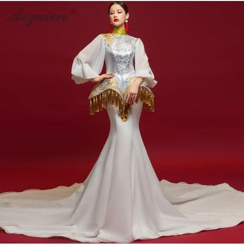 Vintage Style Wedding Dress Chinese Evening Dresses Long Bell Sleeve Trailing Tassel Embroidery Cheongsam White Mermaid Gown