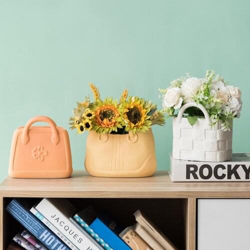 Creative Ceramic Handbag Vases Home Decoration Accessories Table Flower Arrangement Vase Ornament Dried Flowers Vase Container