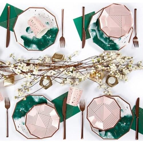 Tissy Sets Of Dishes For The Holidays