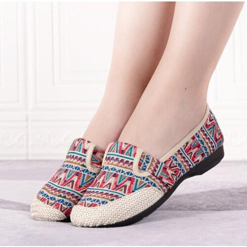New female casual shoes fashion breathable walking shoes flat shoes ethnic style casual shoes retro shoes women canvas shoes