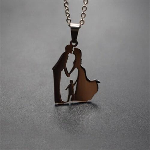 New Family Necklace Stainless Steel Lovers Couple Kiss Pendant Necklace Parents Hands with Boy Necklace Figure Jewellery